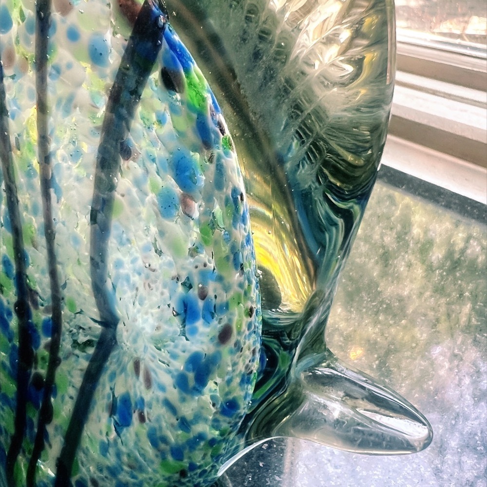 Artistic Glass Fish Figurine - Blue and Green - Picture 6 of 8